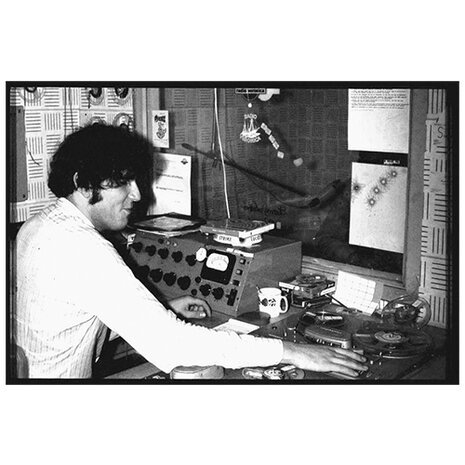 Boek Radio Veronica | 14 jaar hits uit zee, De zeezenderjaren van Radio Veronica (1959-1974) door Leo Weijers